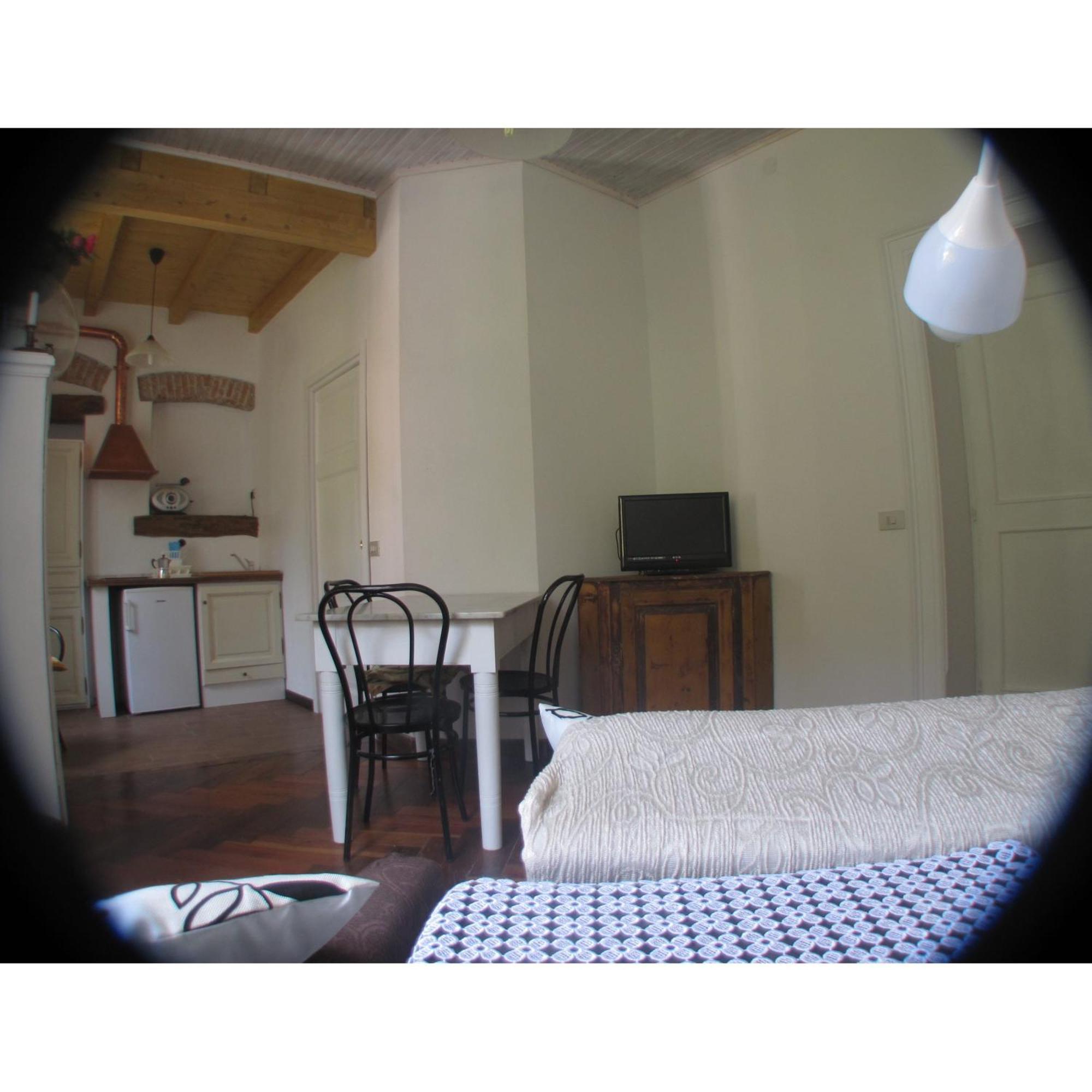 Casa Martelli Apartment Belgirate Room photo